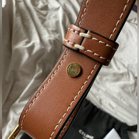 Celine Ava Triomphe in Canvas - Sept 2023 - Picture 8 of 11